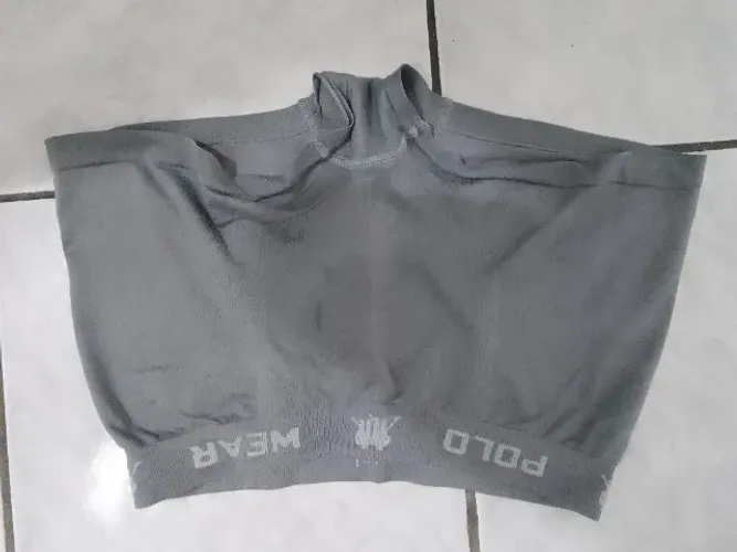 Cueca cinza