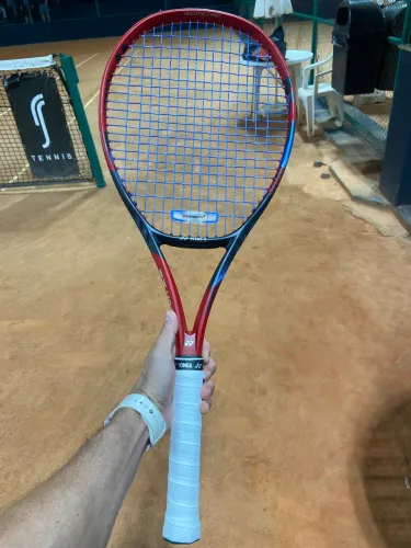 Raquetes Yonex Vcore 98 (raquete do João Fonseca)