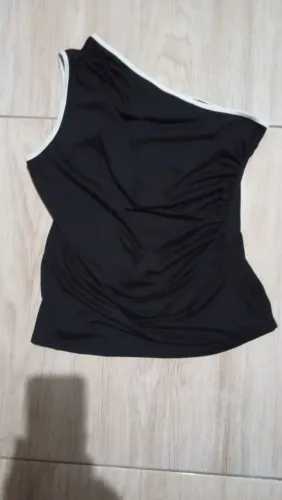 Blusa da Zara preta tomara que caia Tam 42 (um ombro só)