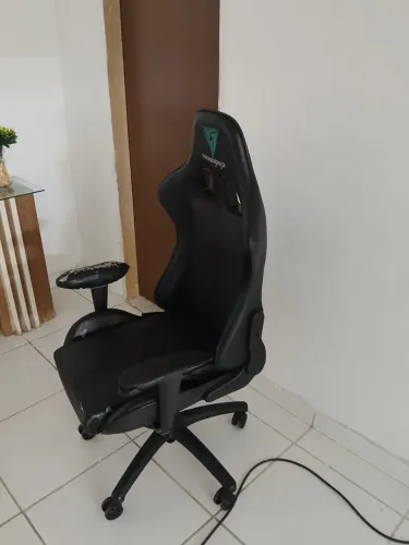 Cadeira gamer semi nova