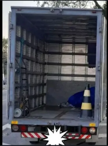 Faço carreto a partir de R$ 200
