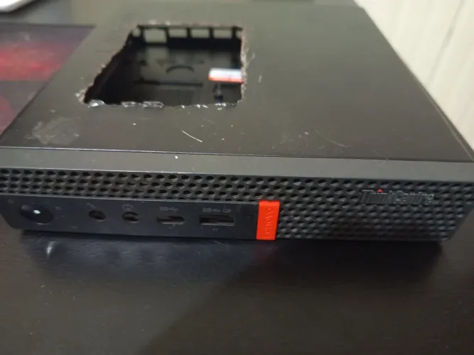 Gabinete M920q ThinkCentre