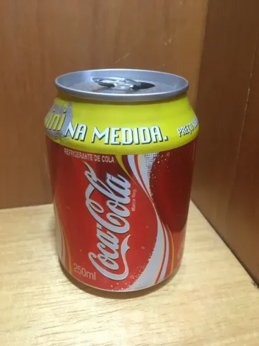 Mini Lata Coca Cola (250 mL)