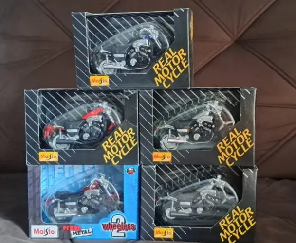 Kit Miniatura Yamaha V-Max 1:18