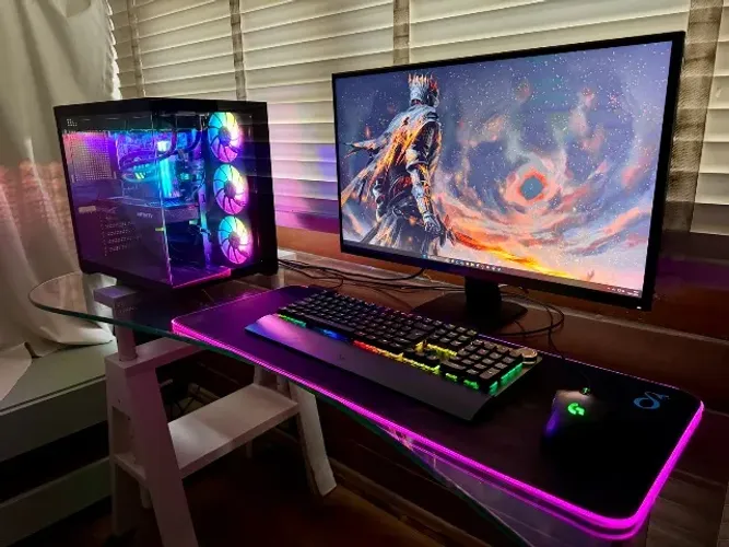PC Gamer Completo 7600X + 5060 Ti 16GB + NVMe 2TB + 32GB DDR5 + QHD 27 180Hz C/ Garantia
