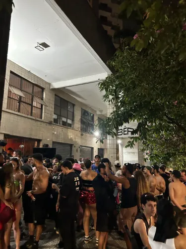 VENDO FUNDO DE COMÉRCIO NO LOURDES - OPERANDO E FATURANDO