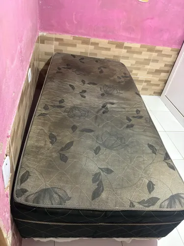 Cama de solteiro para doação