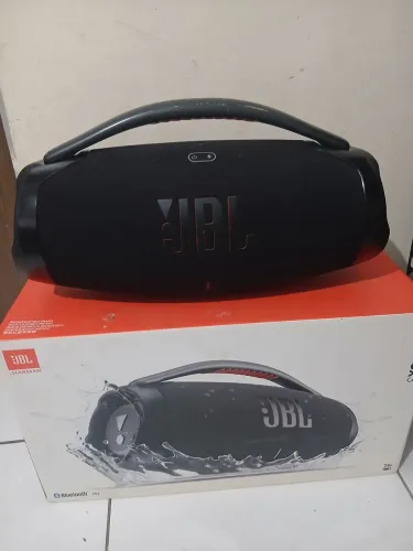 Caixa bombox 3