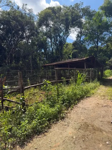 Lote em Macacos de 1.000m2