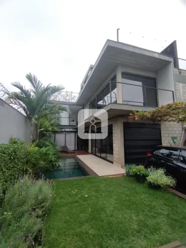 Casa sobrado para locação no bairro Cidade Jardim