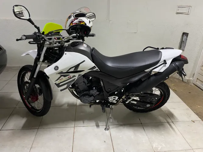 Xt660r branca