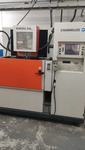 Eletro erosão a fio Robofil charmilles 240sl 2005 impecável revisada 