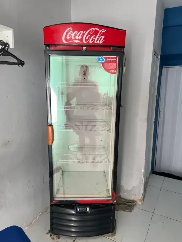 Vende-se Refrigerador Metalfrio