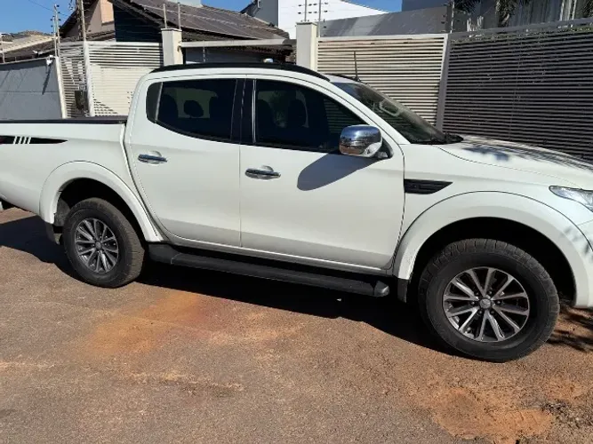 Mitsubishi L200 Triton Sport HPE-S 2.4 CD Dies. AUT 2025