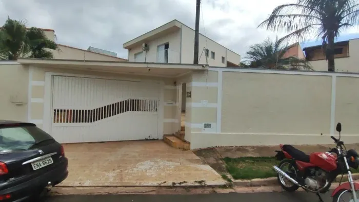 Sobrado Com 2 Suítes, Closet E Planejados Para Locação No Jardim Wanderley