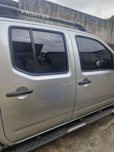 Nissan Frontier Se/se Strik CD 4X2 2.5 TB Dies. 2011
