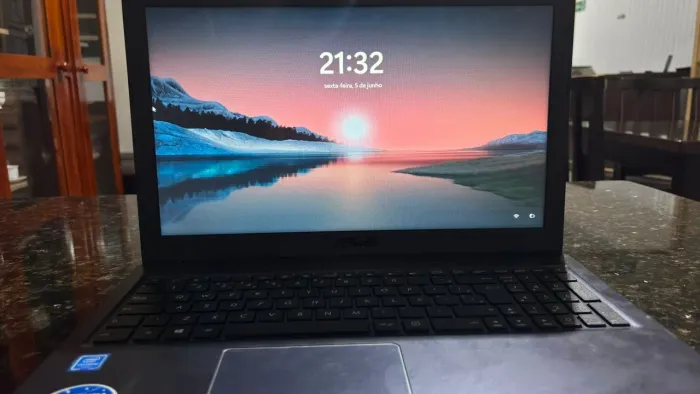 Notebook ASUS VivoBook | 4GB RAM | 500GB | Windows 11 | Bateria 94%