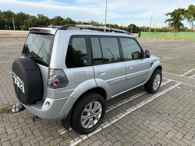 Mitsubishi Pajero TR4 2.0/ 2.0 Flex 16V 4X4 Mec. 2010