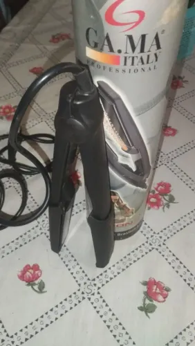 No desapego,chapinha em excelentes condições de uso. Poucas vezes foi utilizada. 