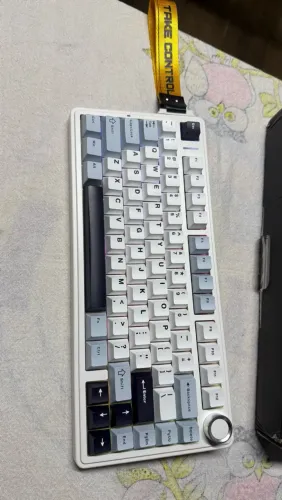 Teclado Aula F75 + Switch Akko Silver V3