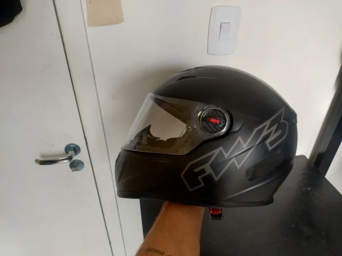 capacete FW3 IMPECÁVEL tam 60