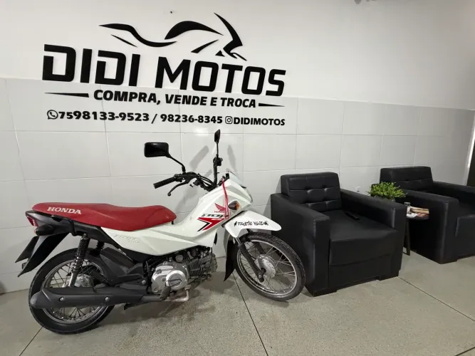 Vendo pop 110 25/26 emplacada conservada!