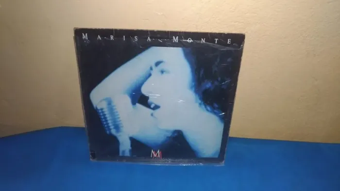 Marisa Monte LP disco de vinil, bom estado capa e disco. E outros.