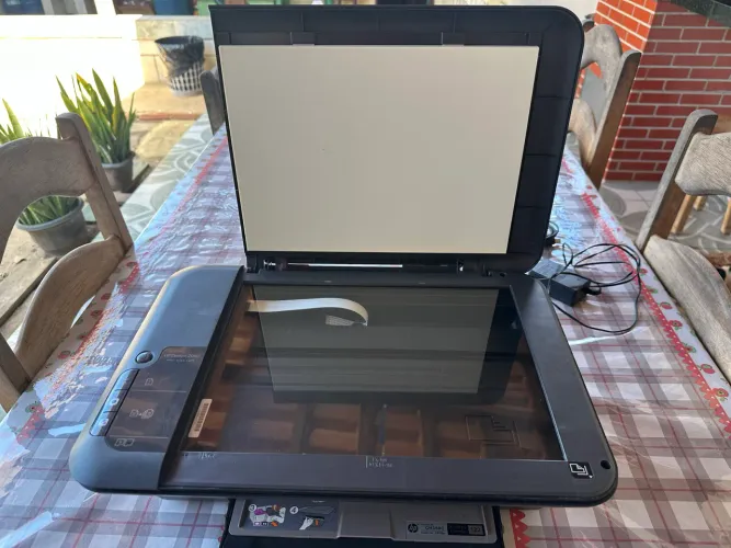 impressora multifuncional HP Deskjet 2050.