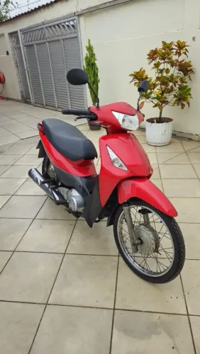 Honda Biz 125 ES 2010 - Vermelha (Doc Paga)