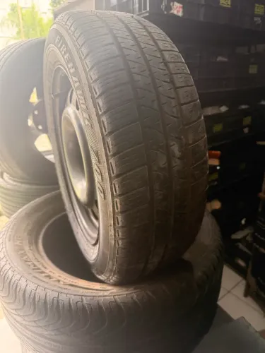 Step Chevrolet aro 15 com pneu 195/60r15