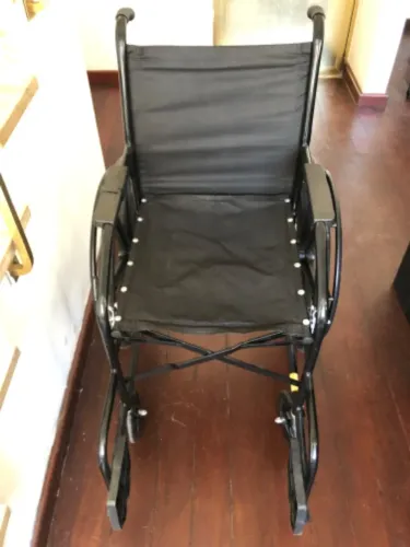 Alugo cadeira de rodas