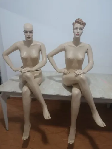 Manequins