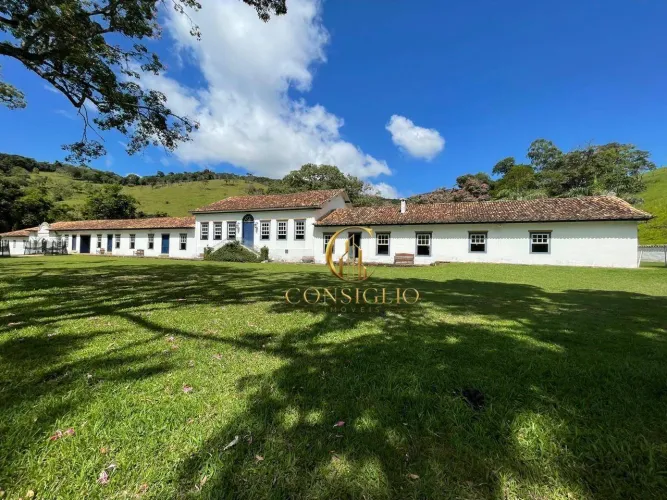 Fazenda com 13 dormitórios à venda, 6562800 m² por R$ 35.000.000,00 - Registro - Taubaté/S