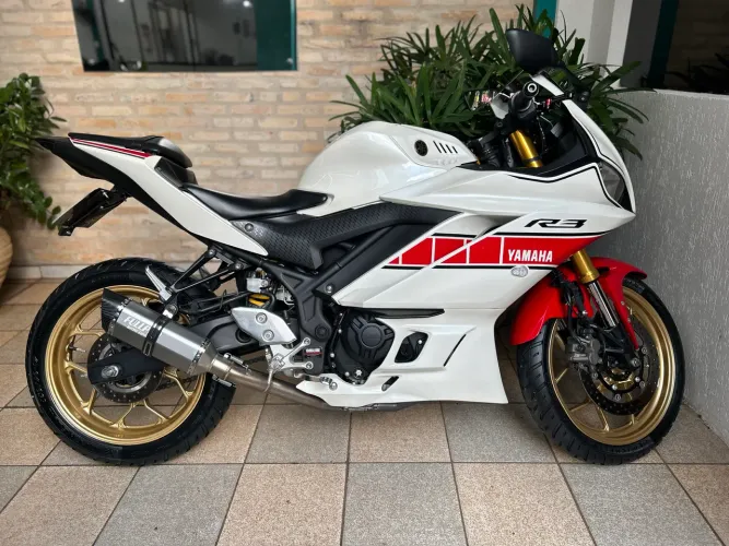 Yamaha R3