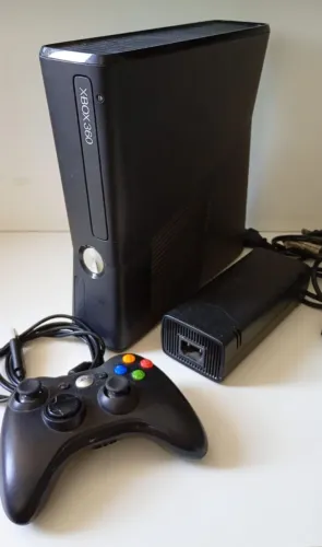 Xbox 360 Slim