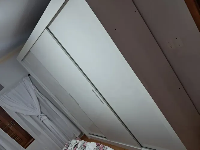 Guarda Roupa Casal ( 2.31 de altura e 2.48 de largura) (desmontagem por conta do comprador