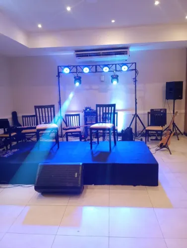 Iluminação para eventos ao vivo e corporativos 