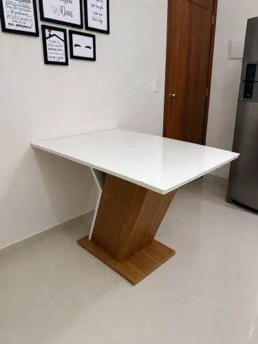 MESA DE JANTAR - R$ 200