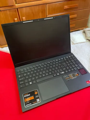 Vende-se notebook