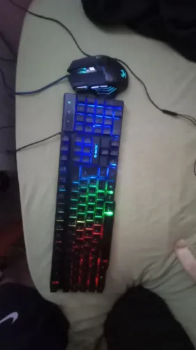 Teclado e mouse mecânico
