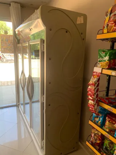Expositor Refrigerado Comercial 3 Portas - Único Dono