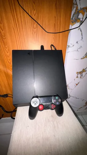 ? Console PlayStation 4 ?