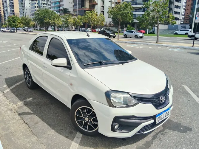 Toyota Etios X Sedan 1.5 Flex 16V 4P Mec. 2019