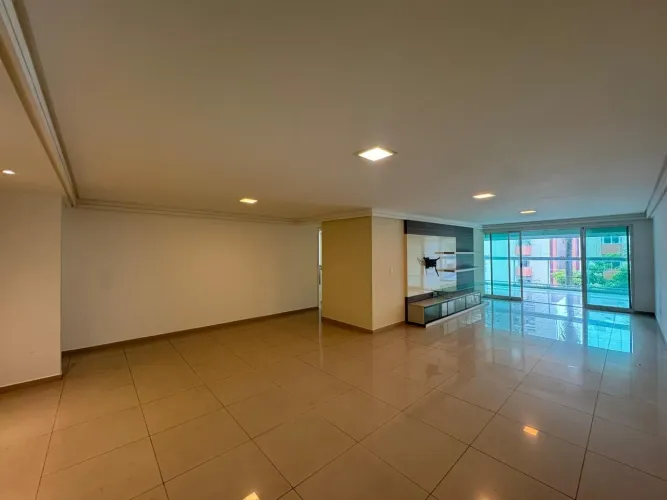 Apartamento para Locação em Tambaú 204 m² | 4 Suítes | R$ 9.500 com Condomínio