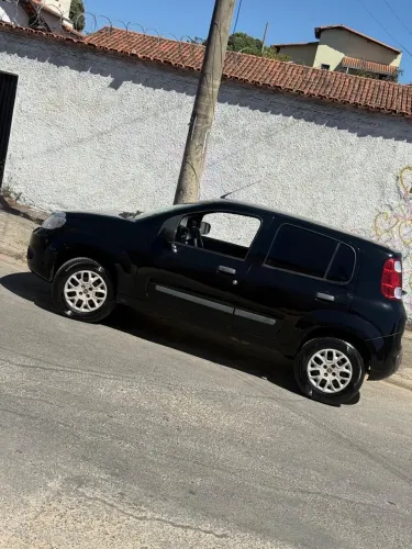 Fiat Uno Vivace Celeb. 1.0 EVO F.flex 8V 5P 2014