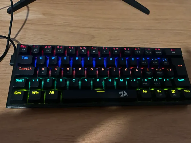 Teclado Red Dragon Fizz Switch Marrom