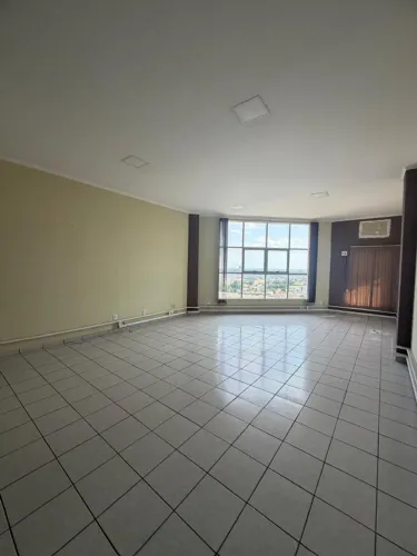 Sala comercial em Cuiabá, bairro Centro Sul, 62 m2 + vaga de garagem