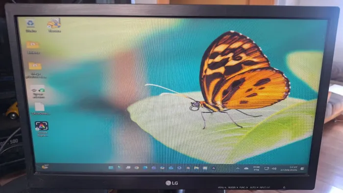MODELO DE MONITOR DE LED LCD 20M37AA