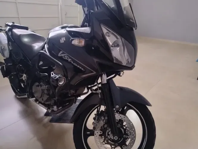 Suzuki V-Strom DL 650 cc