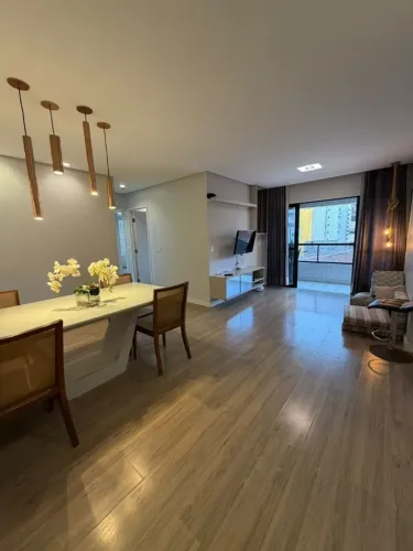 Apartamento nascente com 3/4 - 85 metros na ponta verde